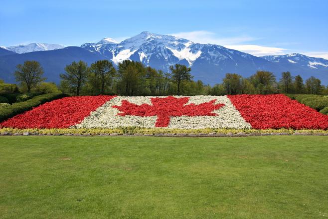カナダの長期留学費用を節約するコツ