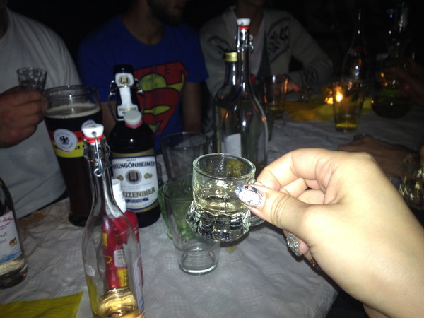 ショットを楽しむ様子