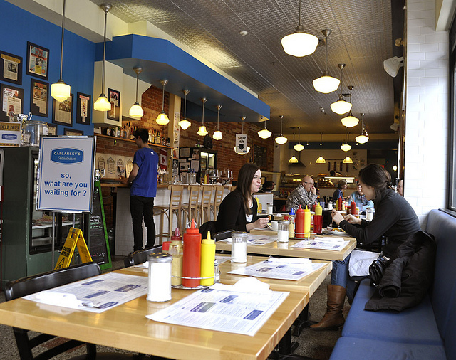 Caplansky's Delicatessenの店内