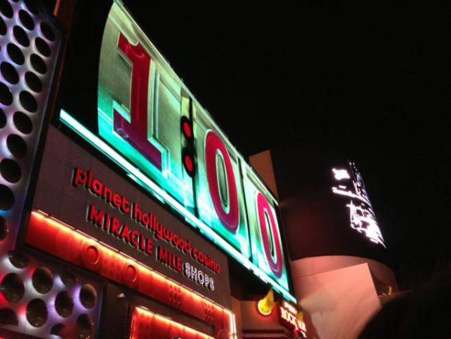 カウントダウンの看板