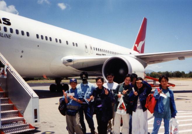 日本へ帰国の途に着くファームステイ最後の写真
