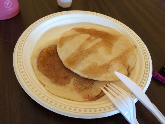 メープルシロップでパンケーキ