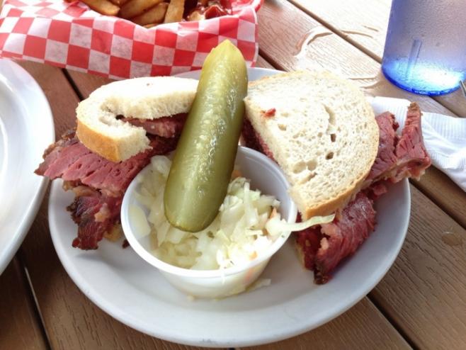 手作り燻製の牛肩ばら肉