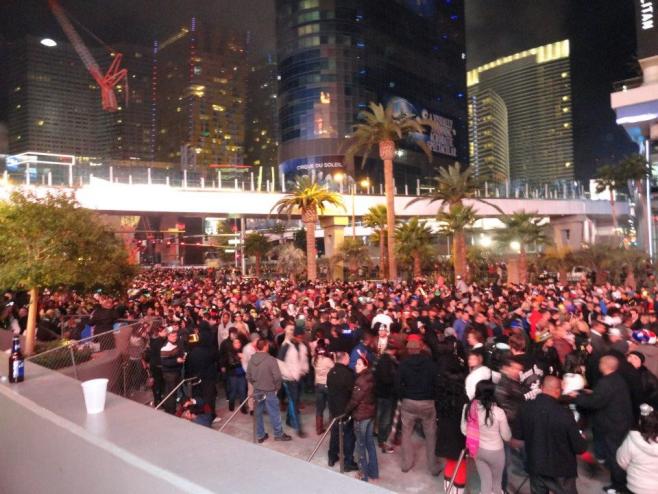 お祭り騒ぎの年越し