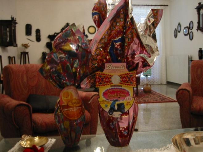 他国の文化を取り入れた卵型のお菓子