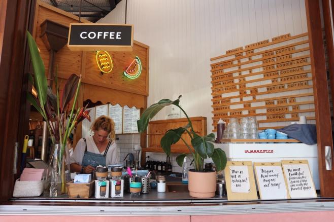 バイロンベイにあるおしゃれなカフェ