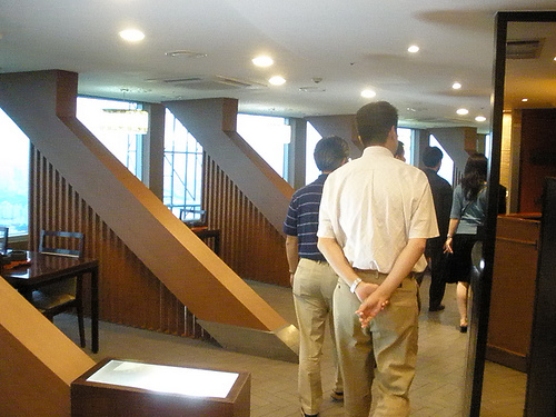 目上の人と食事