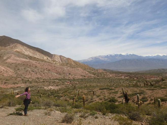 世界を旅するバックパッカー