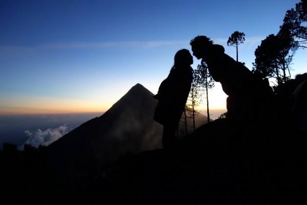 アカテナンゴ火山