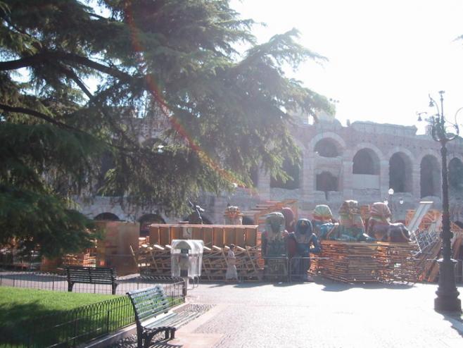 野外オペラの外観