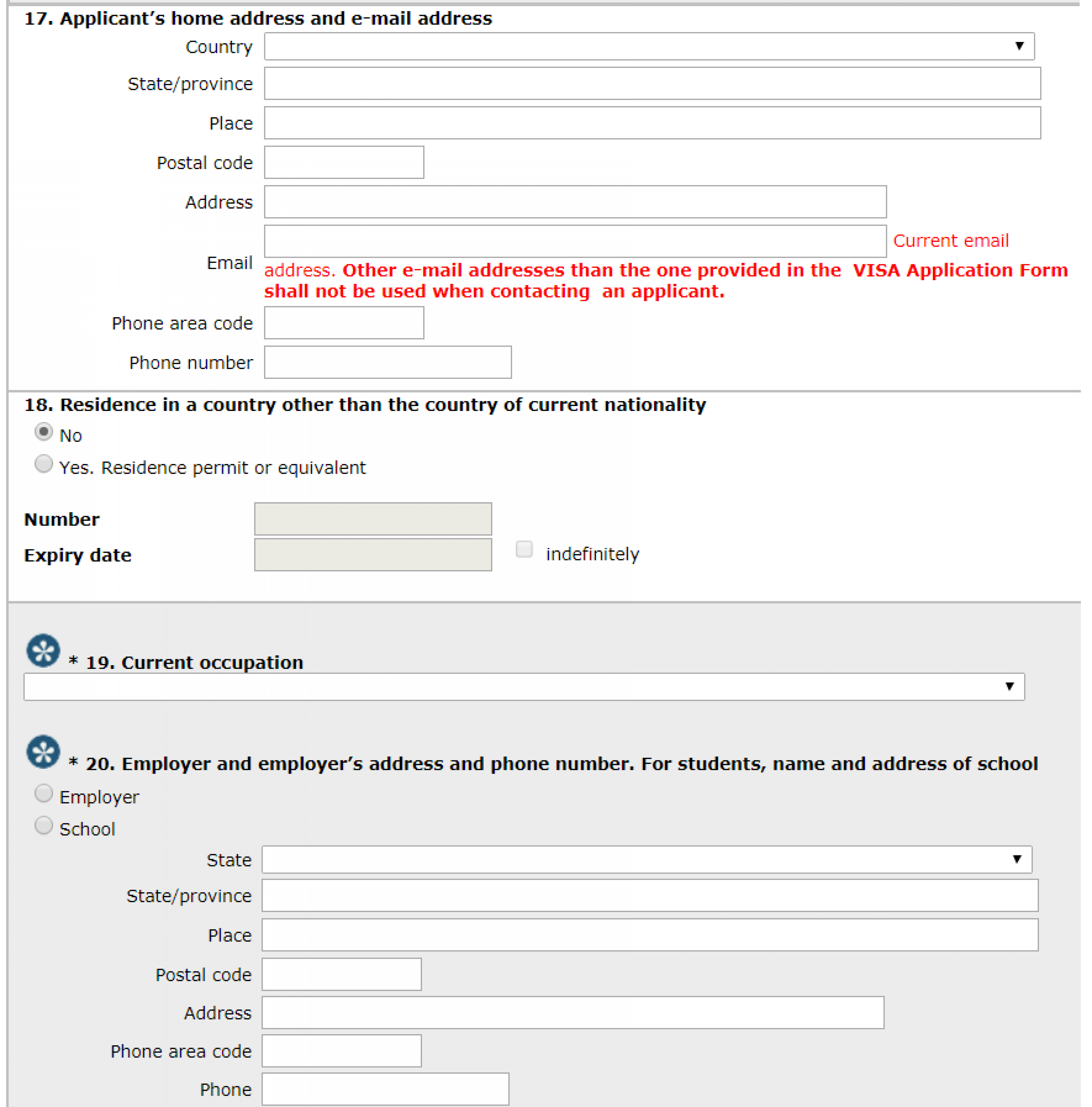 渡航者の現住所や連絡先などを入力