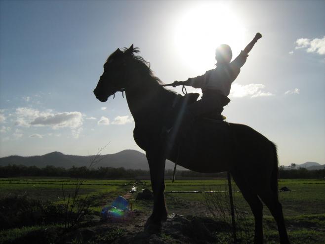 乗馬しているCOCOさん