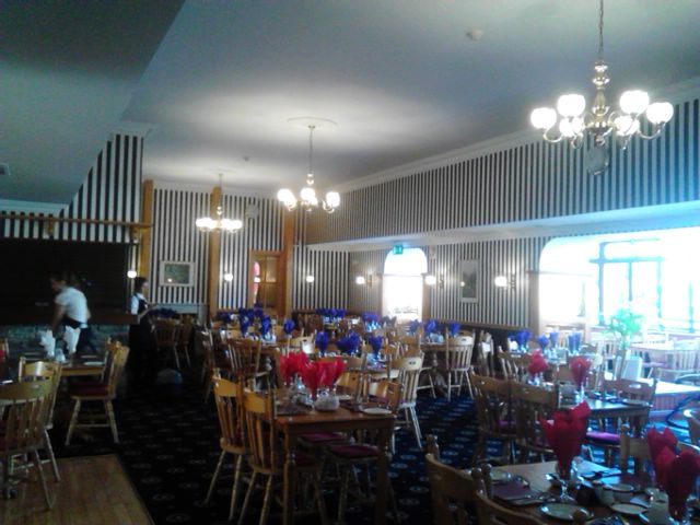 ホテルのレストラン
