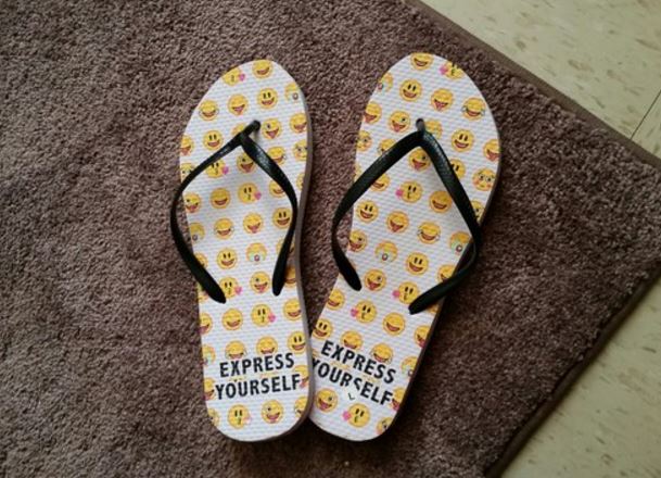 オススメ便利アイテム3選のビーチサンダル