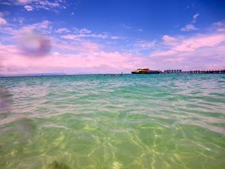 オーストラリア